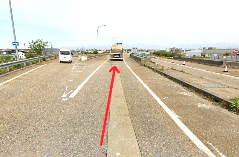 タカラスタンダード 高岡ショールームまでの車の経路